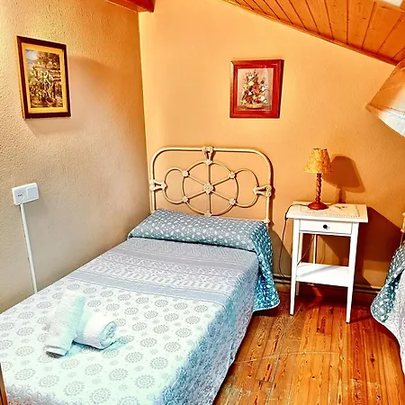 Casa Pelayo 2 منزل ريفي *